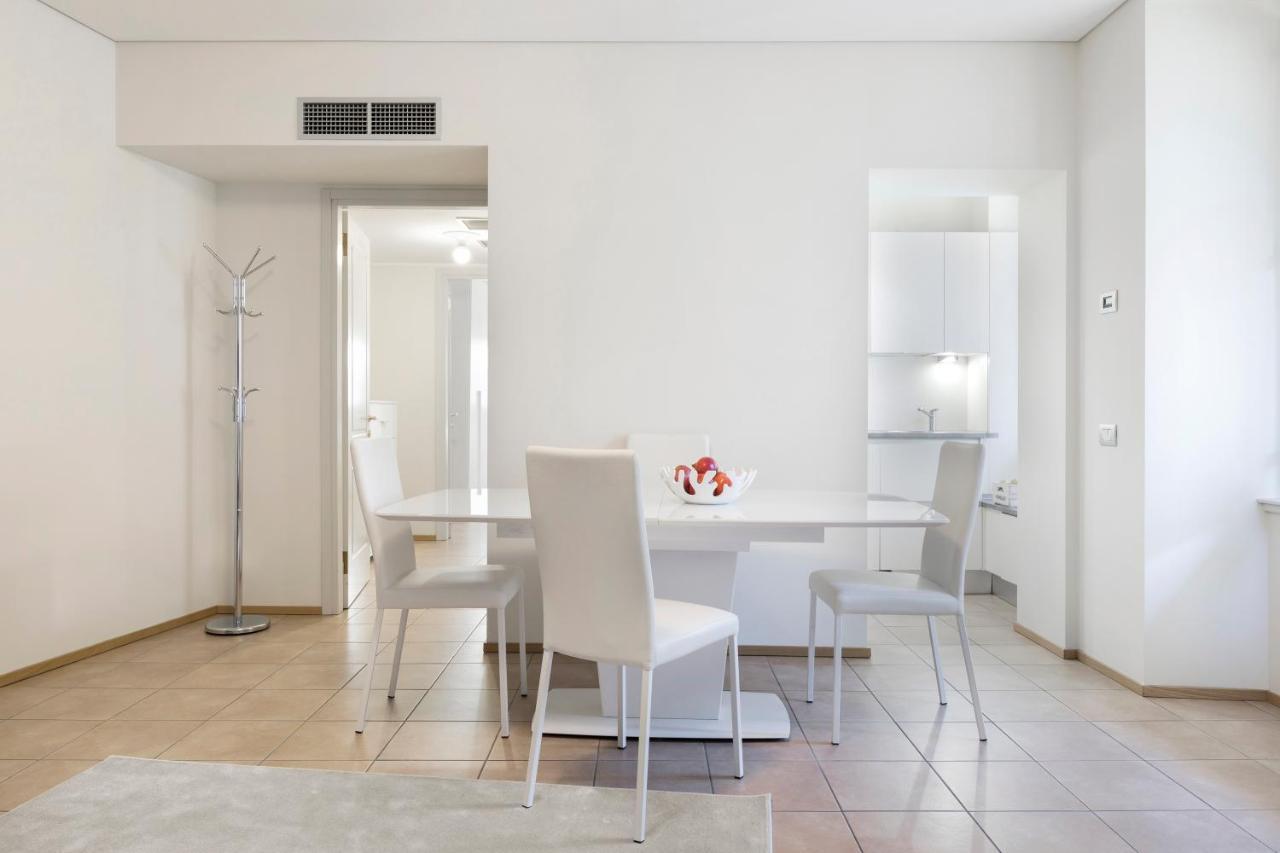 Domus Apartments Como - By Relais Di Giada Bagian luar foto